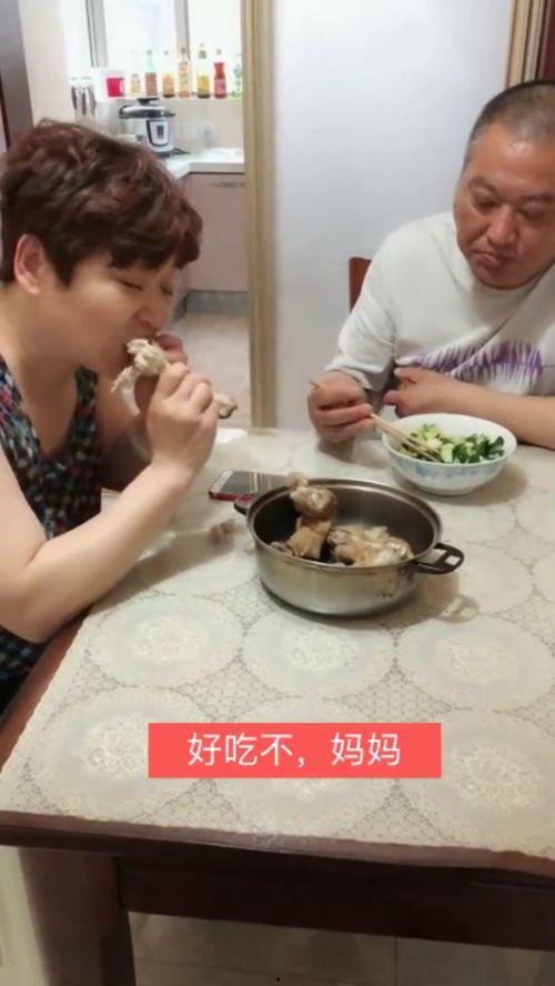 健身妈妈吃瓜,孕期饮食新风尚